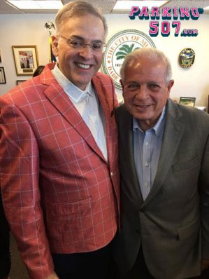 OSCAR HAZA DE ZETA 92.3FM Y MEGATV RECIBE LA LLAVE DE LA CIUDAD DE MIAMI